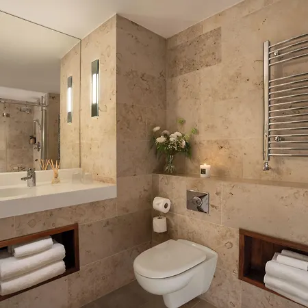 The Grace Estate 4* Westport